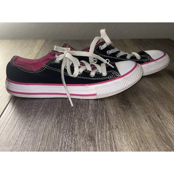 Converse Chuck Taylor All Star Youth US Size 2 Black Pink Sneaker Shoes 654365F - Picture 1 of 10